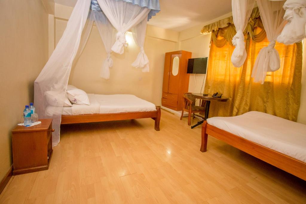 Popular attractions Area Nearby Property